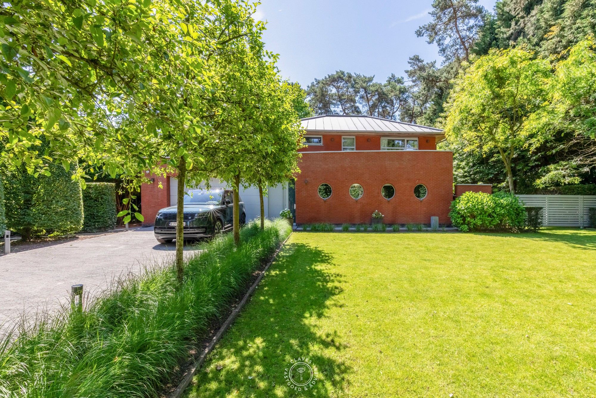 Exclusief wonen in het groen op een perceel van 1.885 m²
