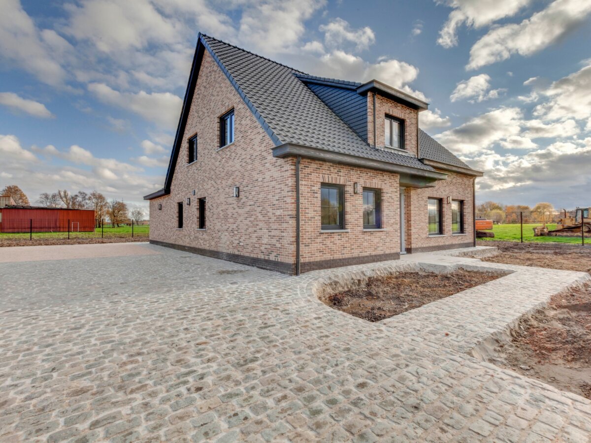 Prachtige, energiezuinige nieuwbouwvilla met uitzonderlijk uitzicht op weilanden