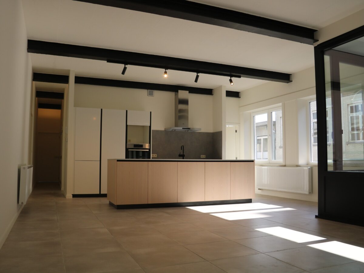 Karakteristieke loft met 2 slaapkamers en terras
