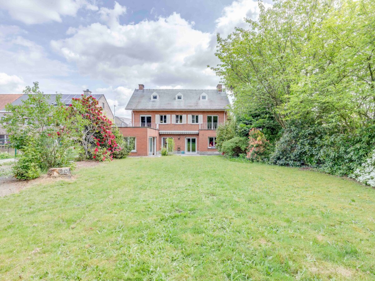 Charmante en sfeervolle villa met prachtige tuin