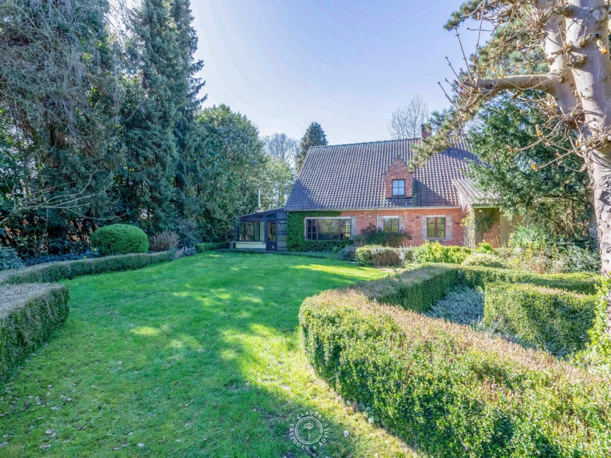 Charmante villa met groot potentieel op toplocatie