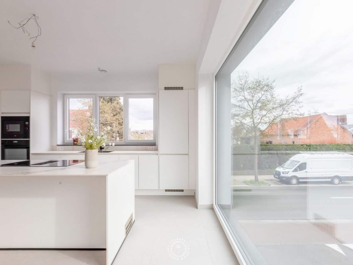 Instapklaar en energiezuinig duplex appartement met terras