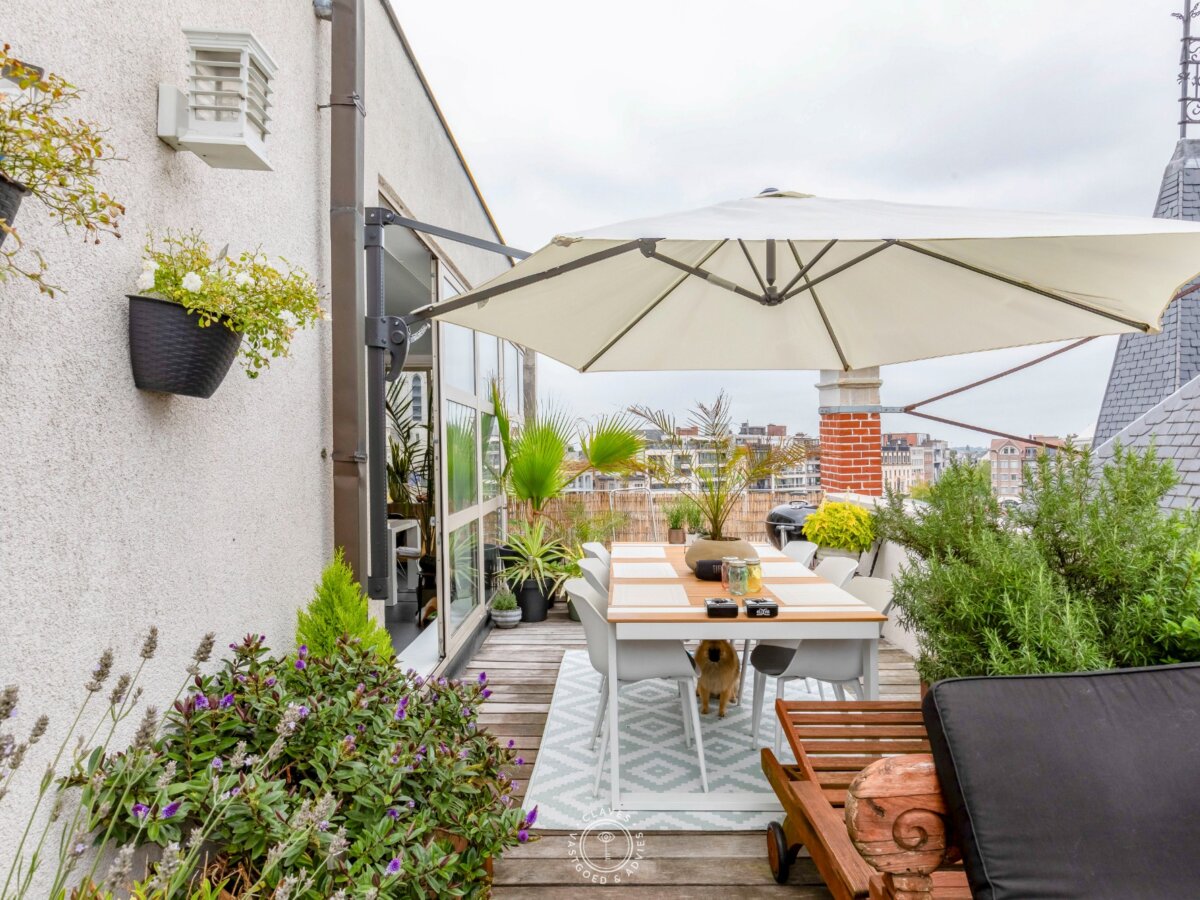 Stijlvol 1 slaapkamer appartement met ruim zonneterras en adembenemend uitzicht