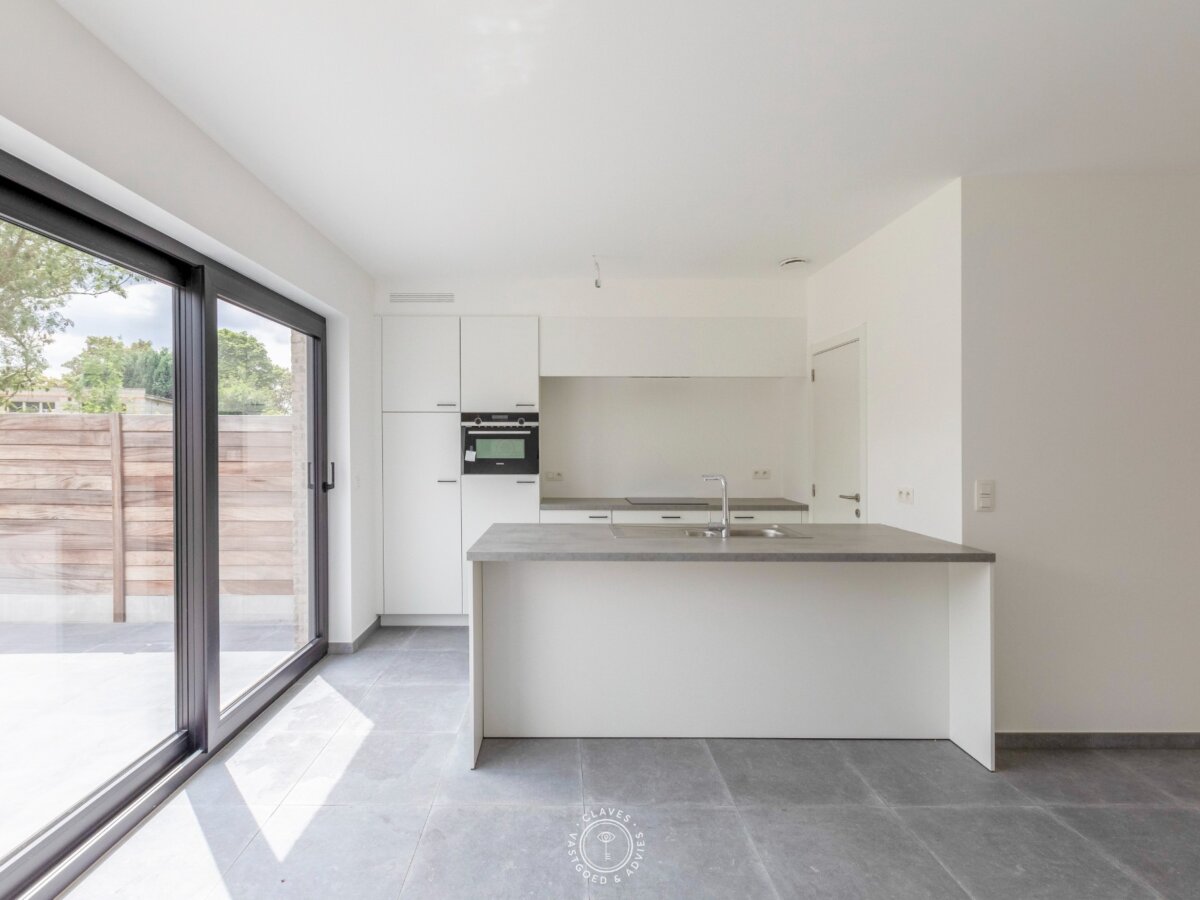 Fijne en instapklare nieuwbouwwoning met tuin