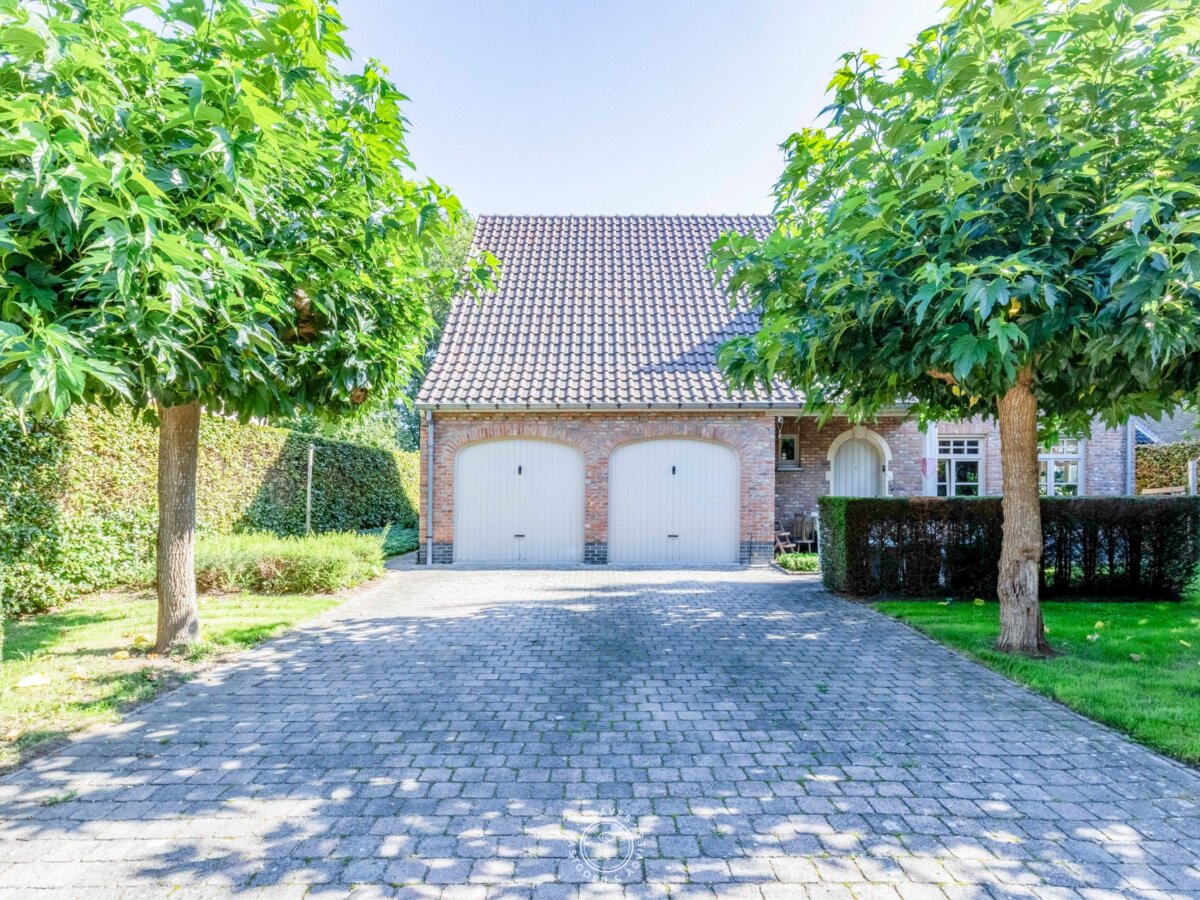 Uiterst charmante villa op prachtig perceel