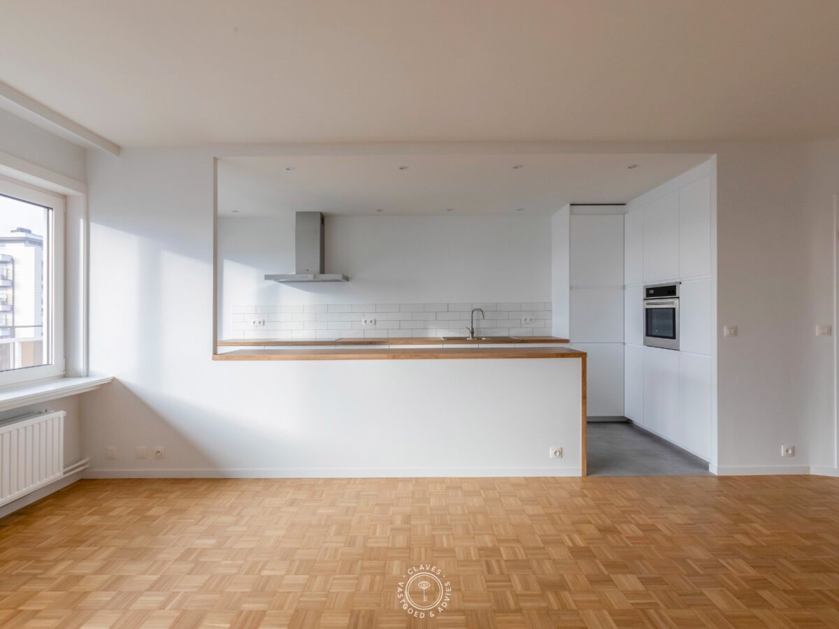 Prachtig gerenoveerd 2 slaapkamer appartement op centrale locatie