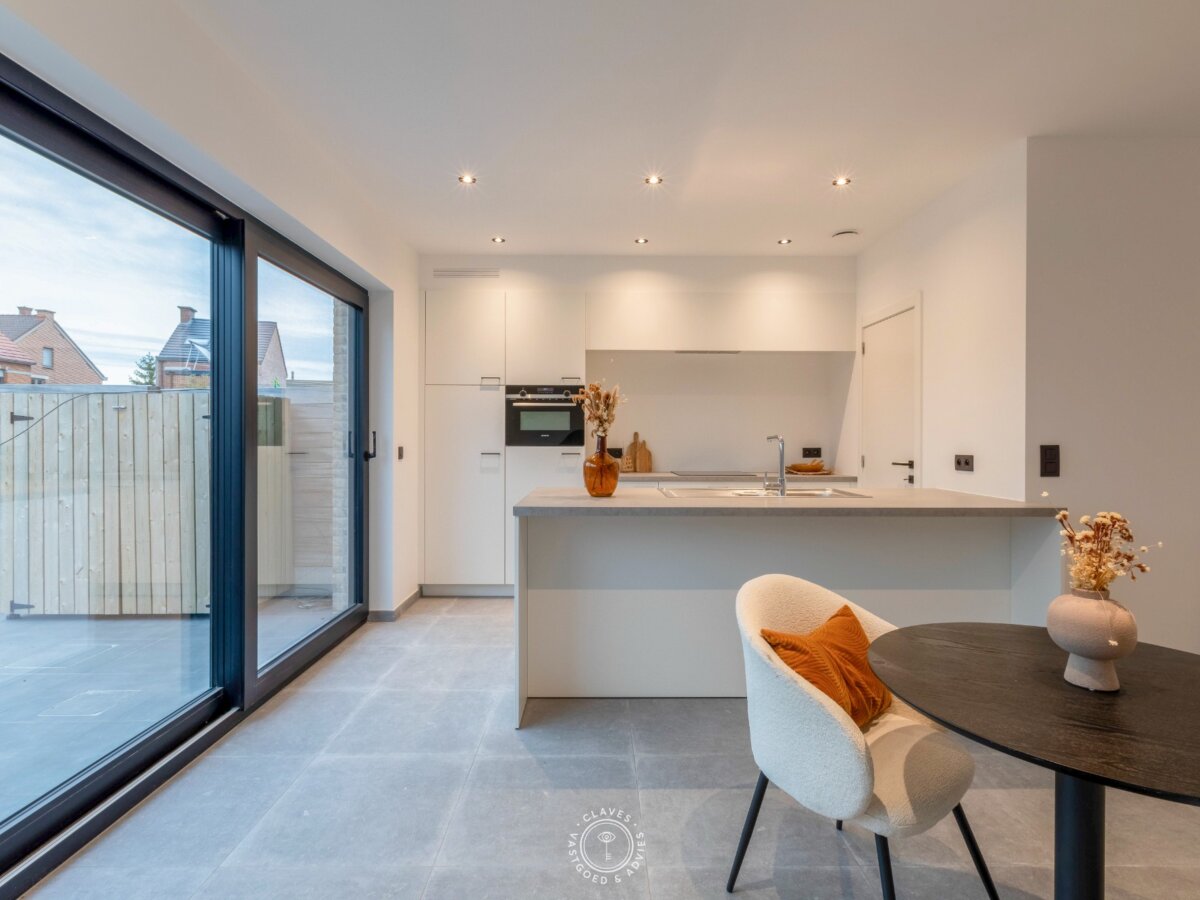 Prachtige nieuwbouw woning met tuin en garage