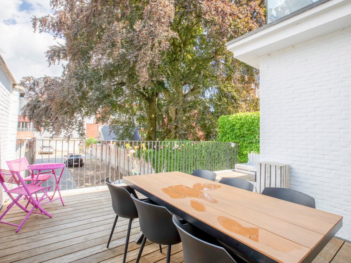 Lichtrijk 2 slaapkamer appartement met prachtig zonneterras