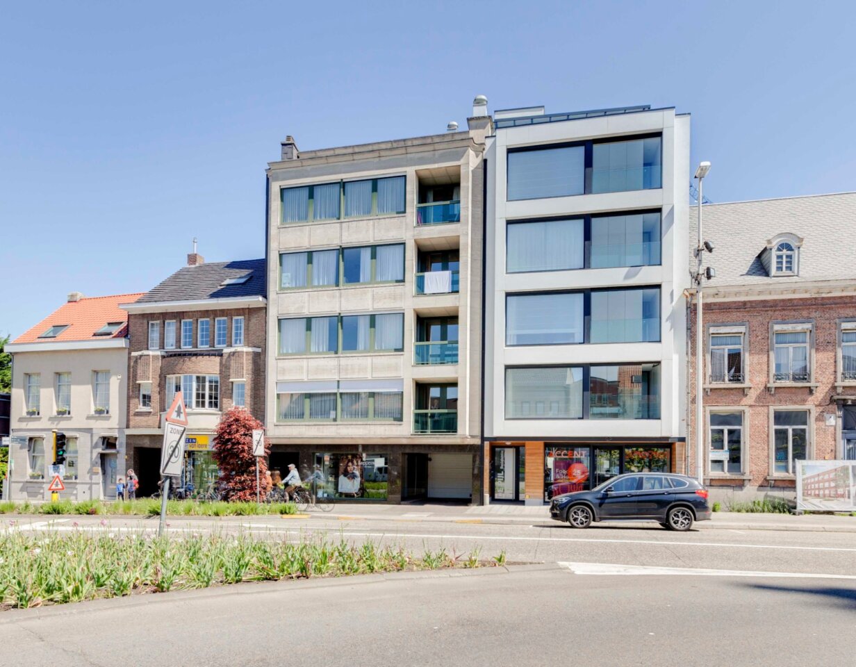 Zeer goed gelegen gesloten garageboxen