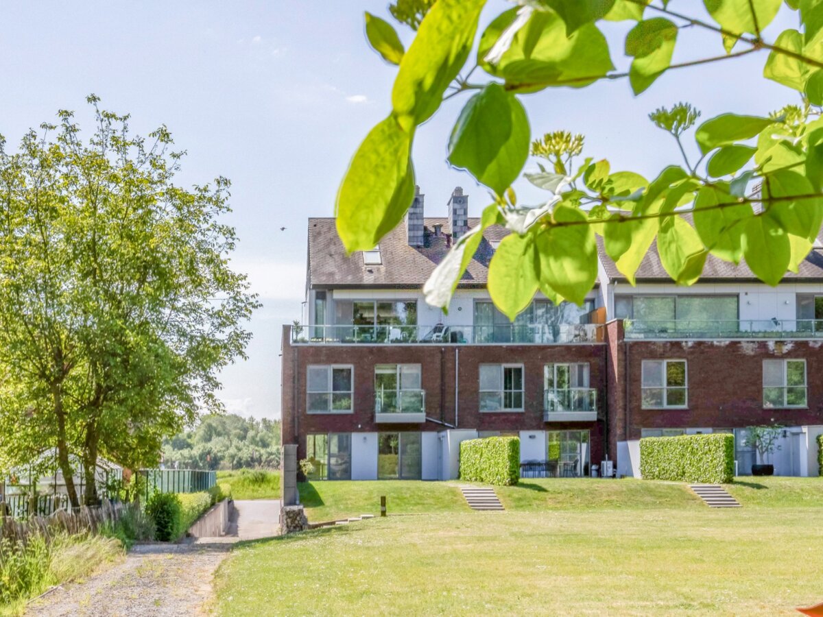 Ruim 3 slpk appartement met privétuin, garage én prachtig Scheldezicht