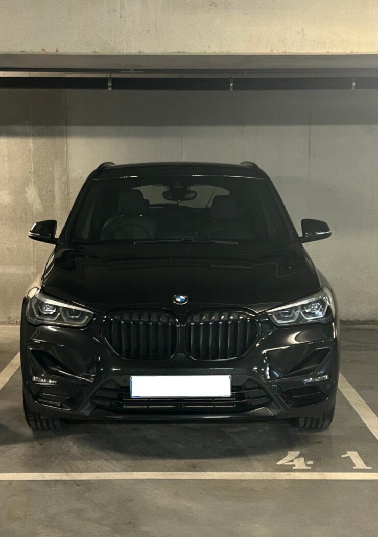 Verzorgde autostaanplaats op de ZAAT in Temse