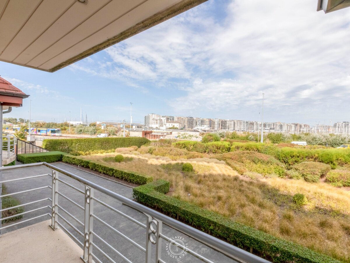 Appartement met twee terrassen, een garagebox en havenzicht in Blankenberge