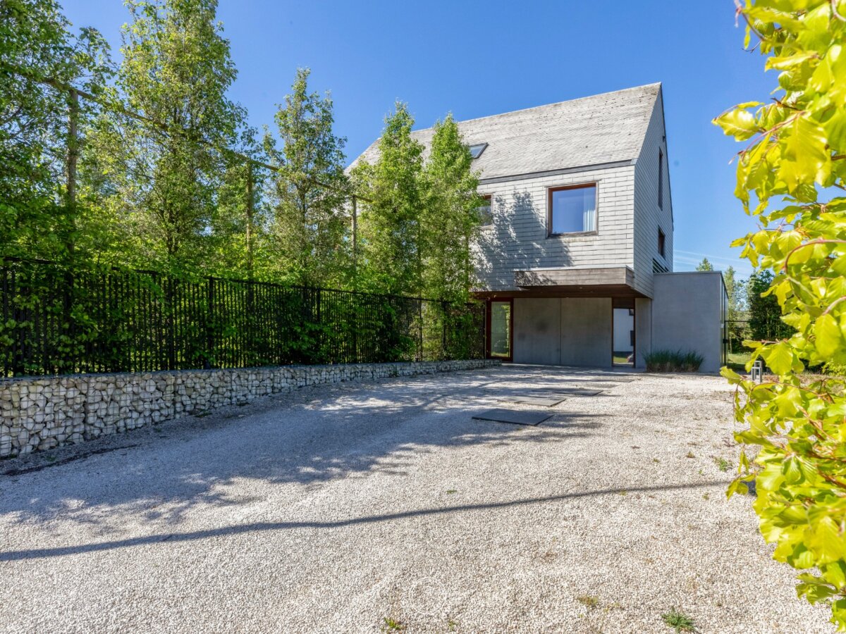 Architecturaal pareltje met praktijkruimte