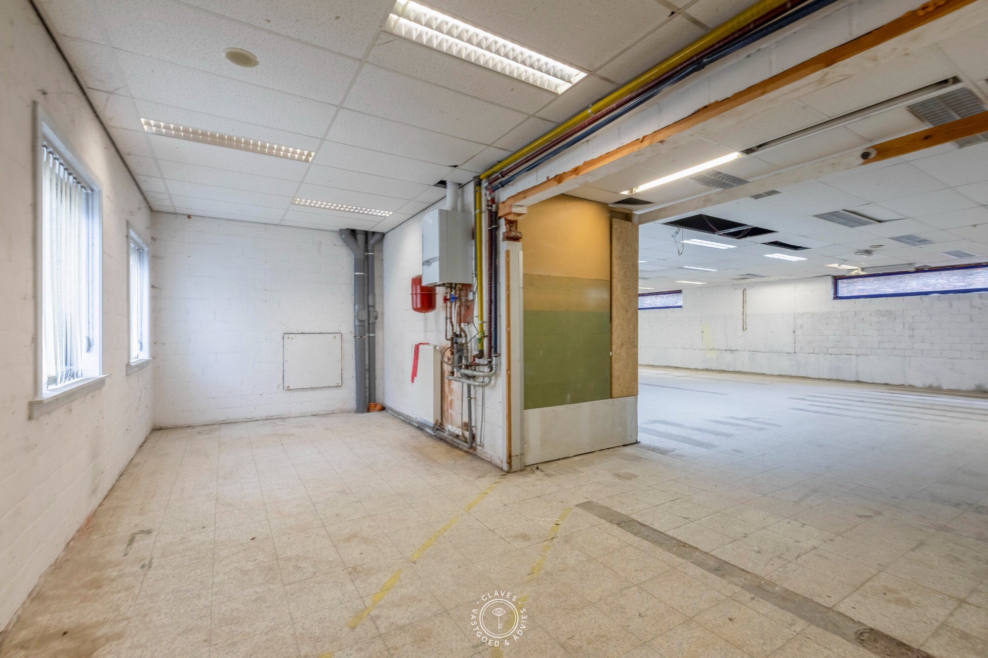Ruim handelspand in het centrum van Temse