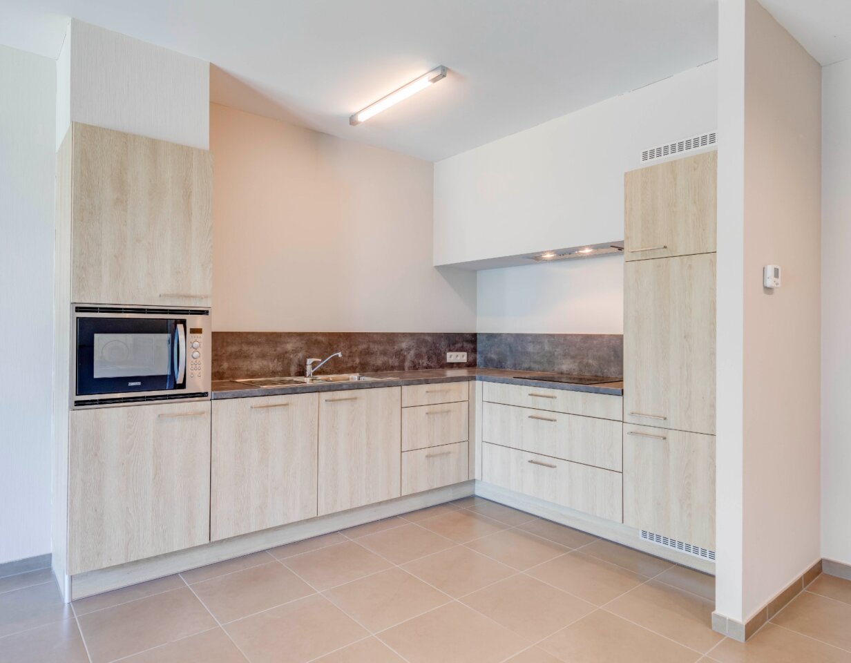 Energiezuinige assistentiewoning met autostaanplaats en groene omgeving