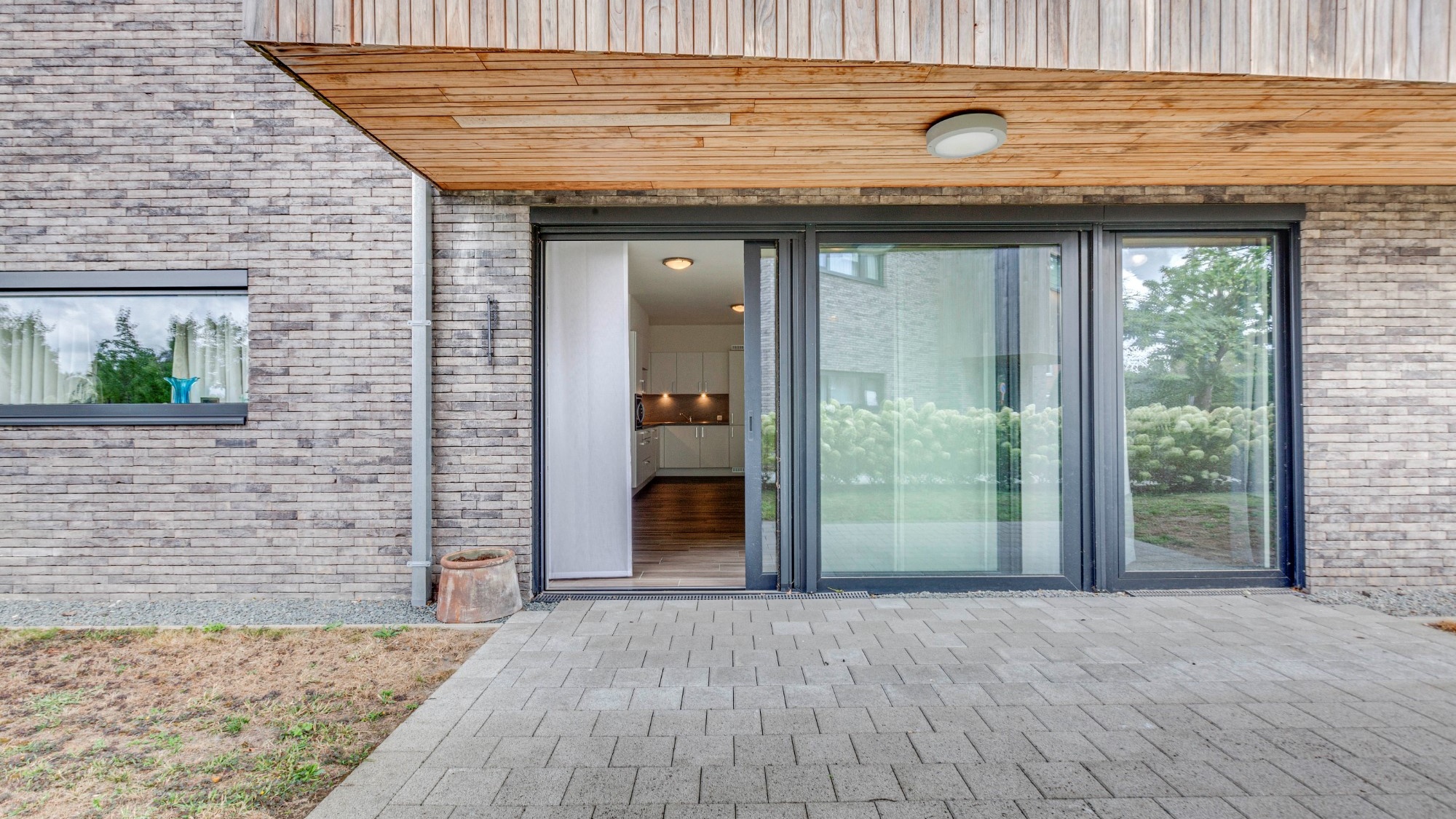 Erkende assistentiewoning met garagebox in een uiterst charmante omgeving