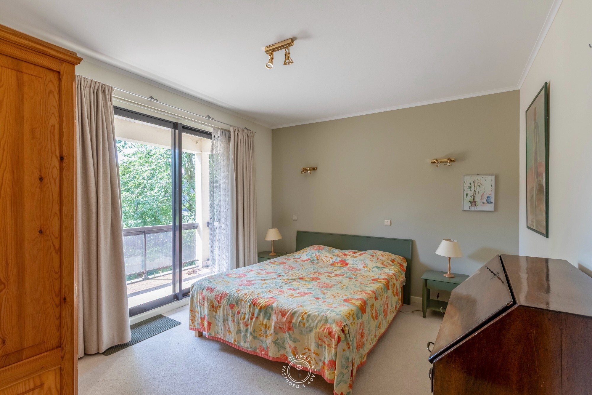 Ruim en lichtrijk appartement met 3 slaapkamers op toplocatie met autostaanplaats aan het Hendrik Heymanplein