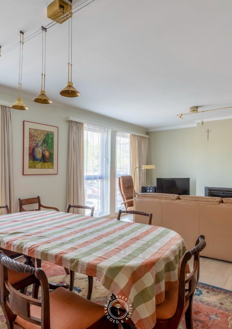 Ruim en lichtrijk appartement met 3 slaapkamers op toplocatie met autostaanplaats aan het Hendrik Heymanplein