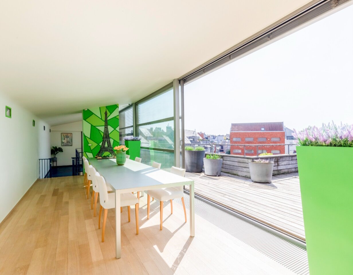 Unieke en eigenzinnige stadswoning (voormalig pakhuis)