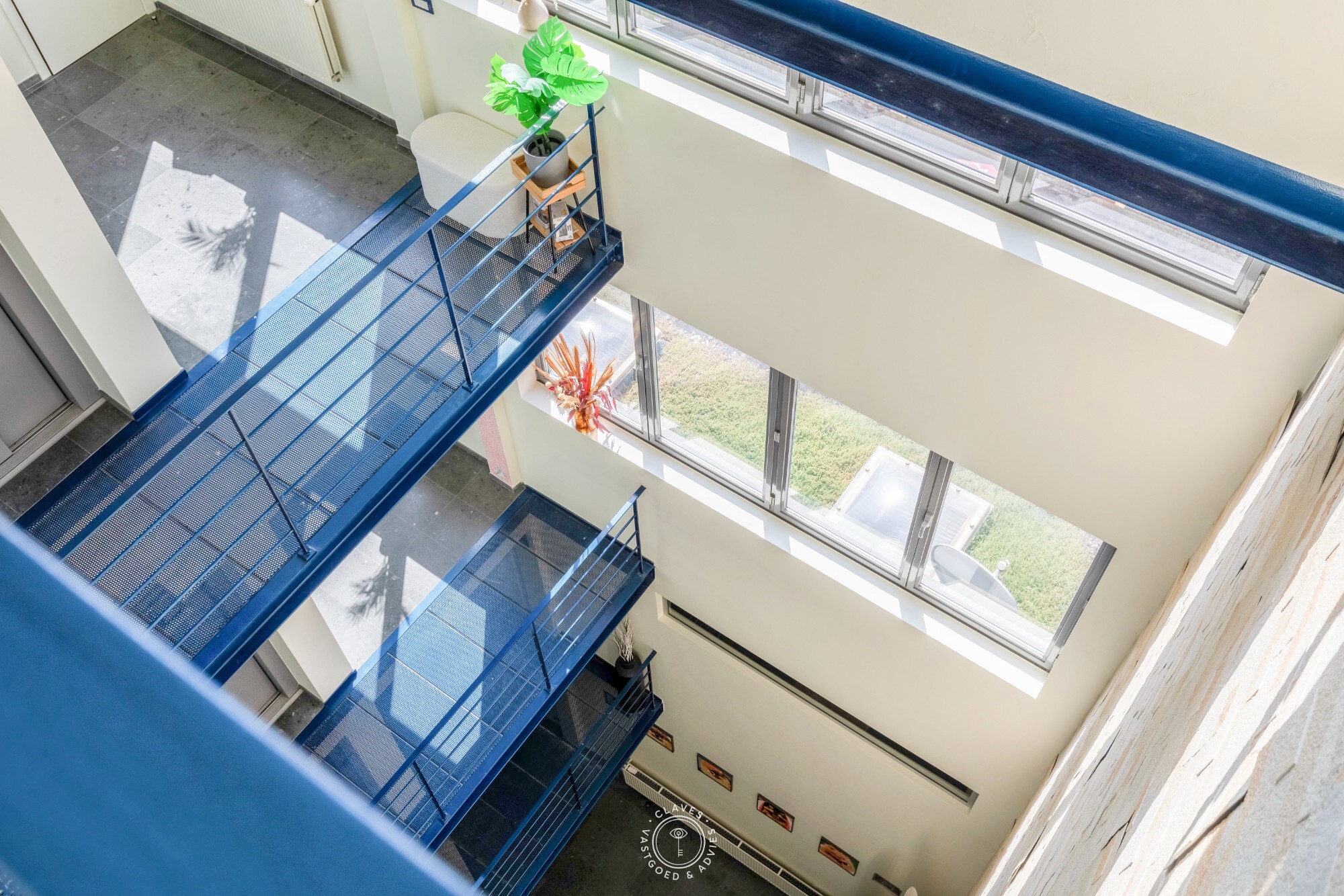Unieke en eigenzinnige stadswoning (voormalig pakhuis)