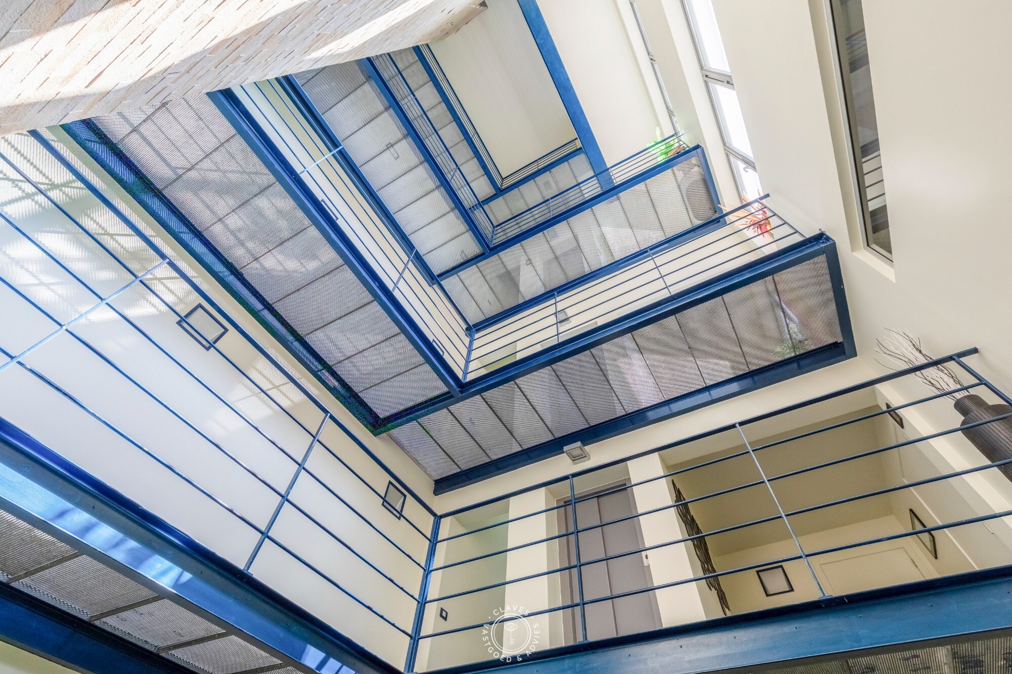 Unieke en eigenzinnige stadswoning (voormalig pakhuis)