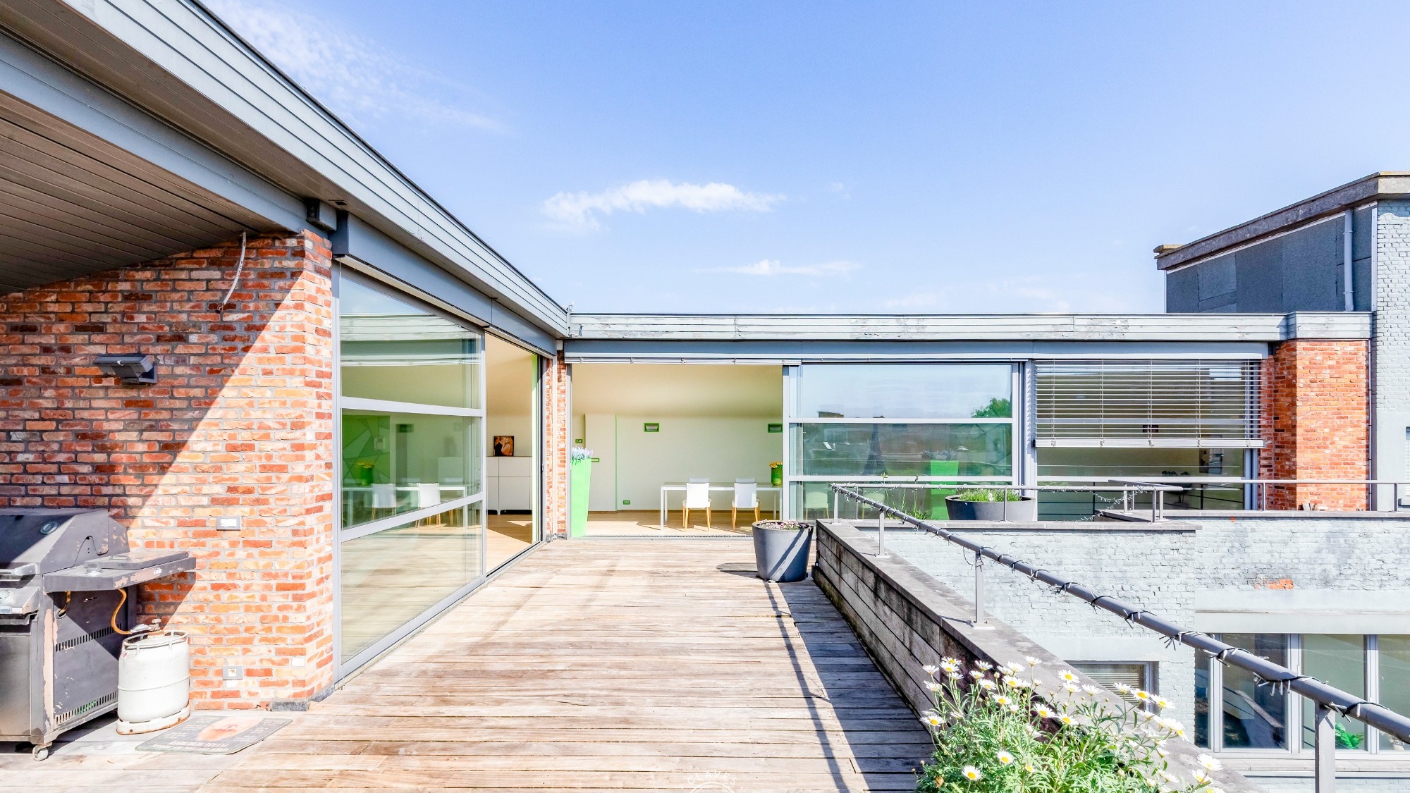 Unieke en eigenzinnige stadswoning (voormalig pakhuis)