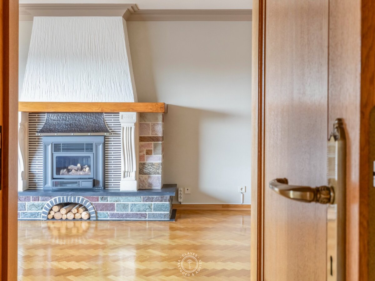 Bijzonder ruim appartement met zuidgericht terras