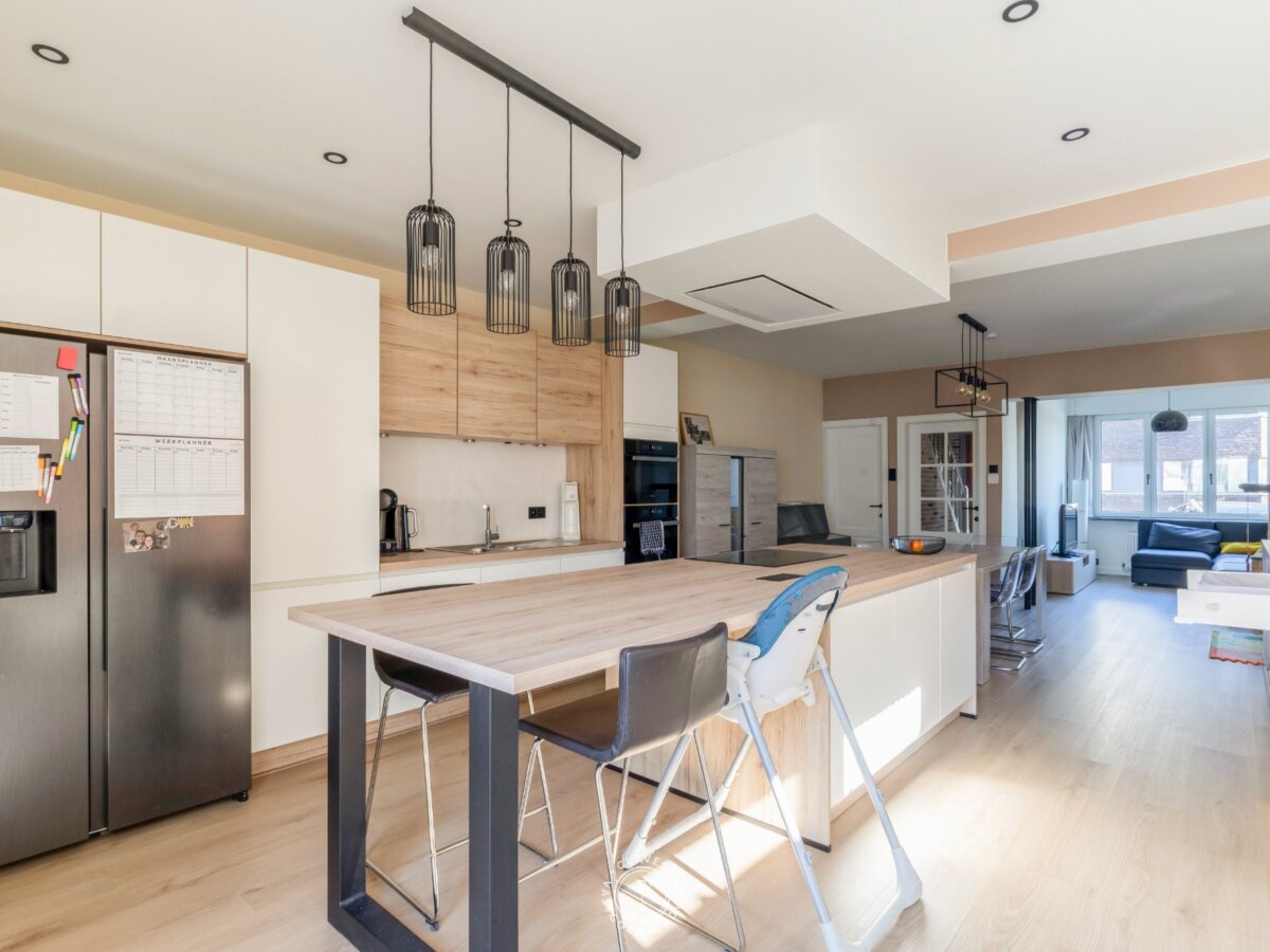 Toffe woning met vier slaapkamers en een prachtig uitzicht
