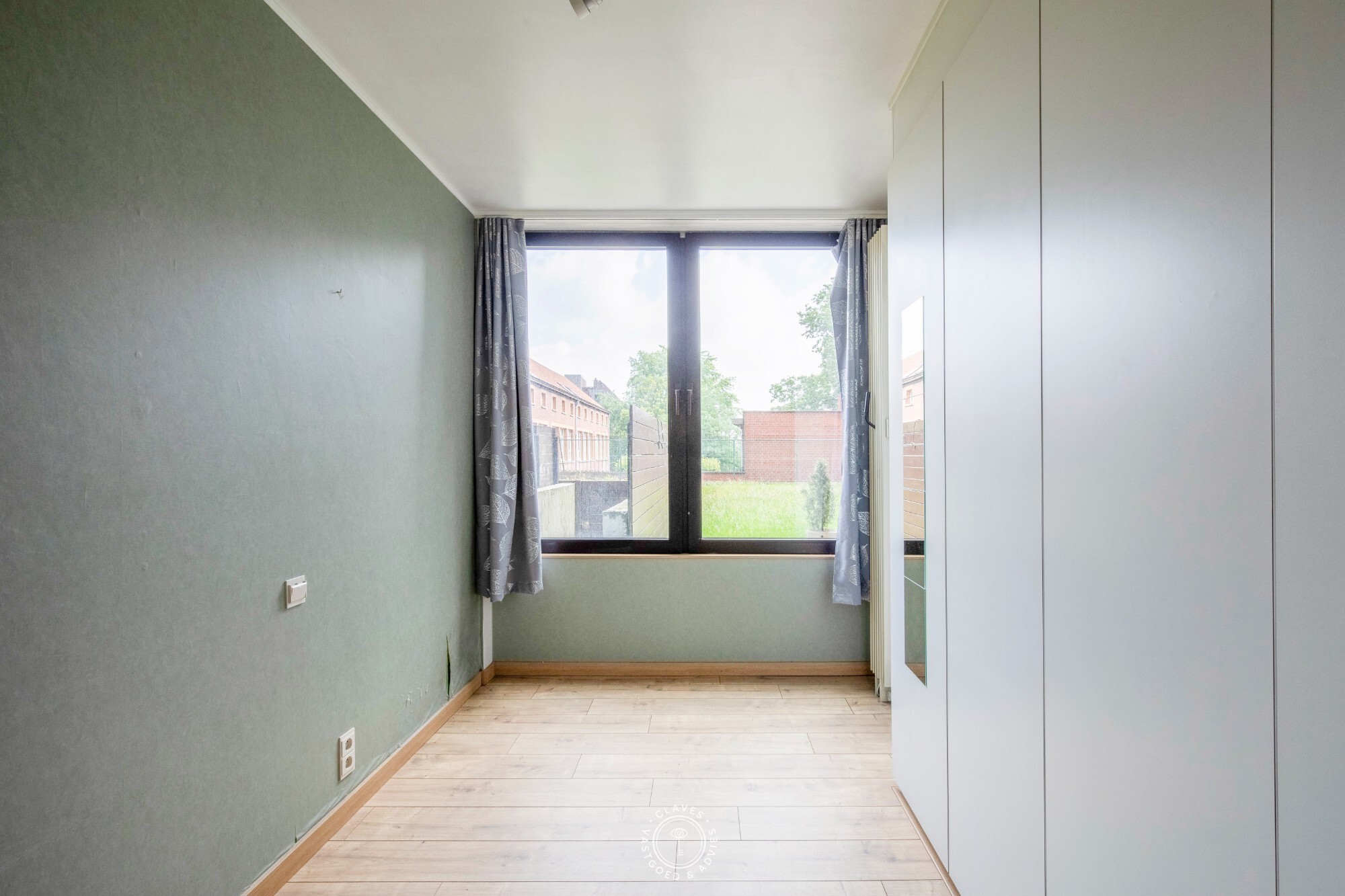 Ruim 3-slaapkamerappartement op interessante centrale ligging in Sint-Niklaas