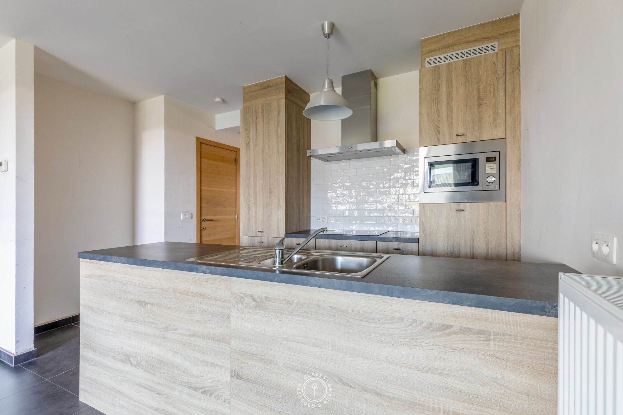 Mooi en recent appartement met staanplaats