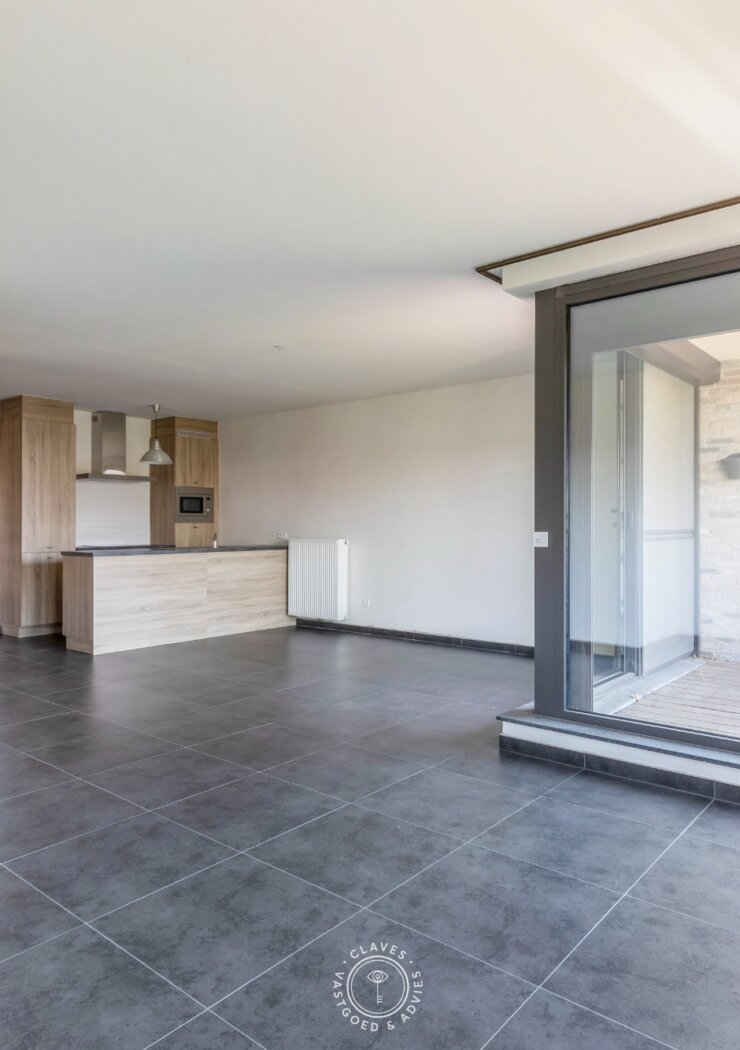 Mooi en recent appartement met staanplaats
