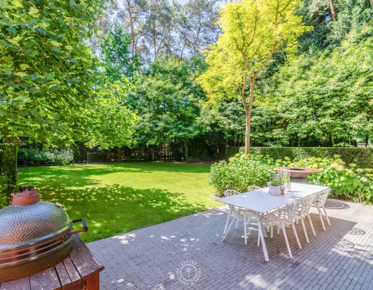 Exclusief wonen in het groen op een perceel van 1.885 m²