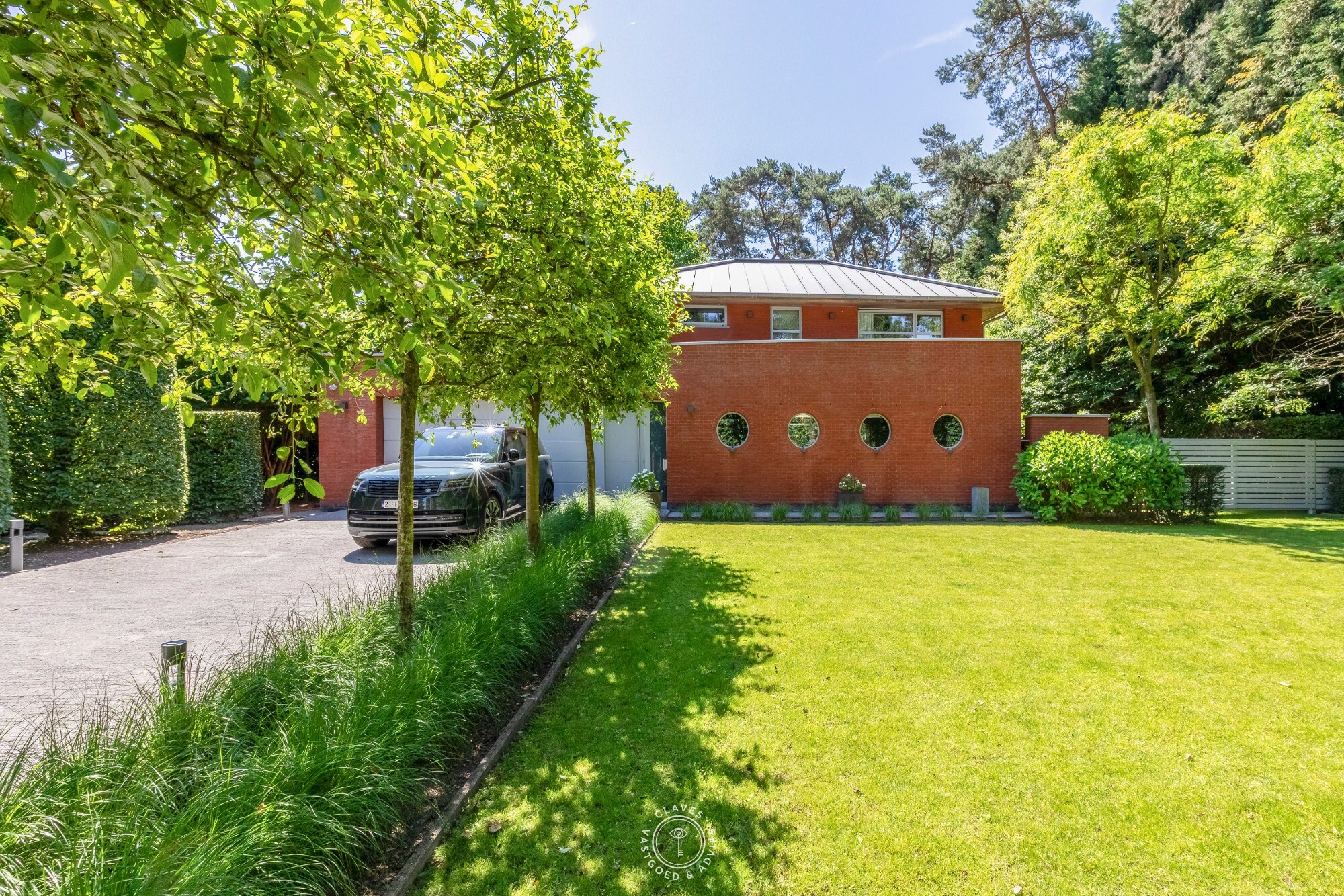 Exclusief wonen in het groen op een perceel van 1.885 m²