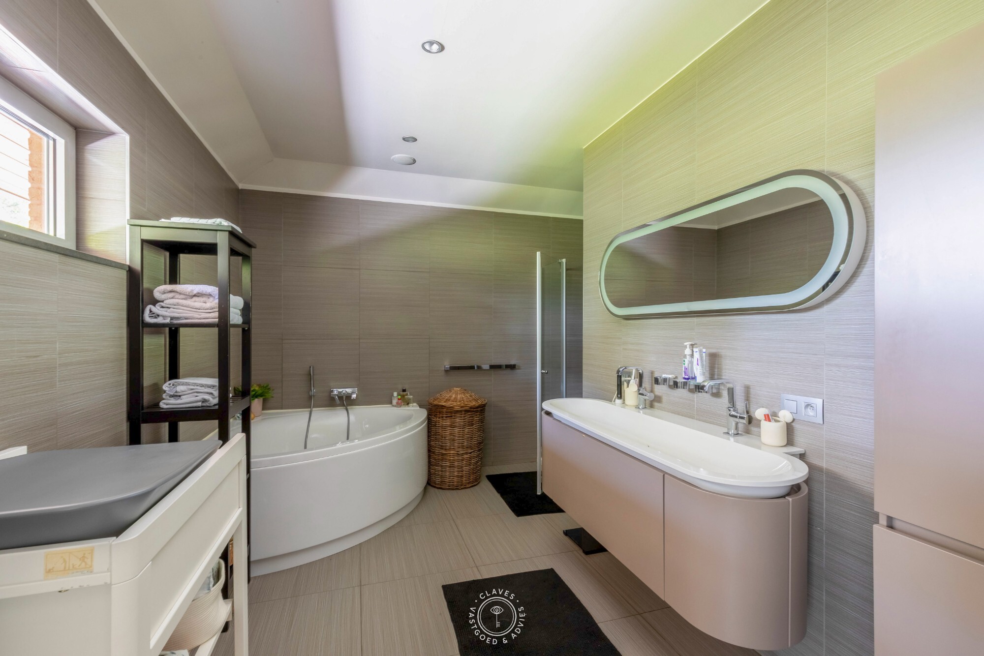 Exclusief wonen in het groen op een perceel van 1.885 m²