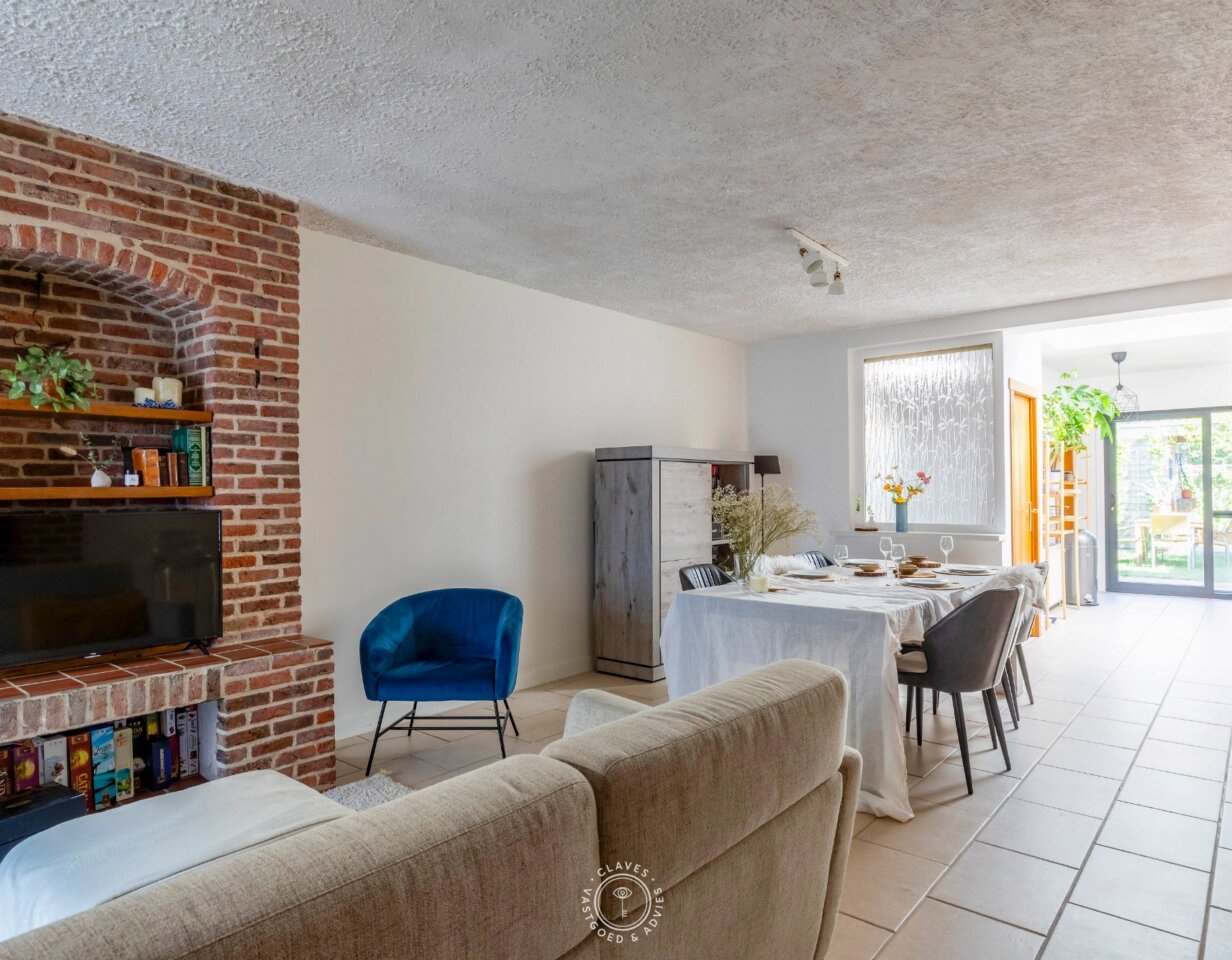Verzorgde rijwoning met gezellige stadstuin