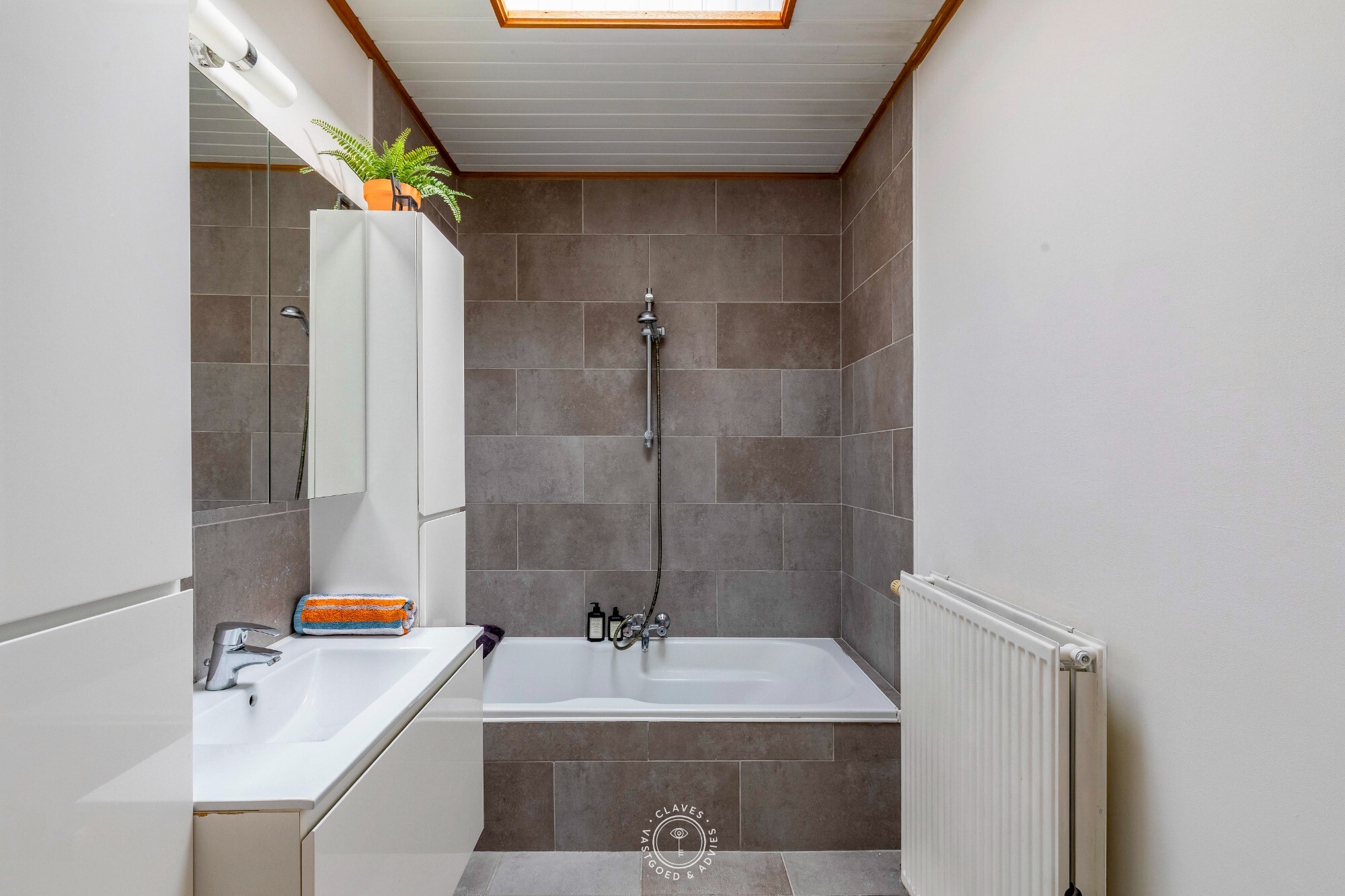 Verzorgde rijwoning met gezellige stadstuin