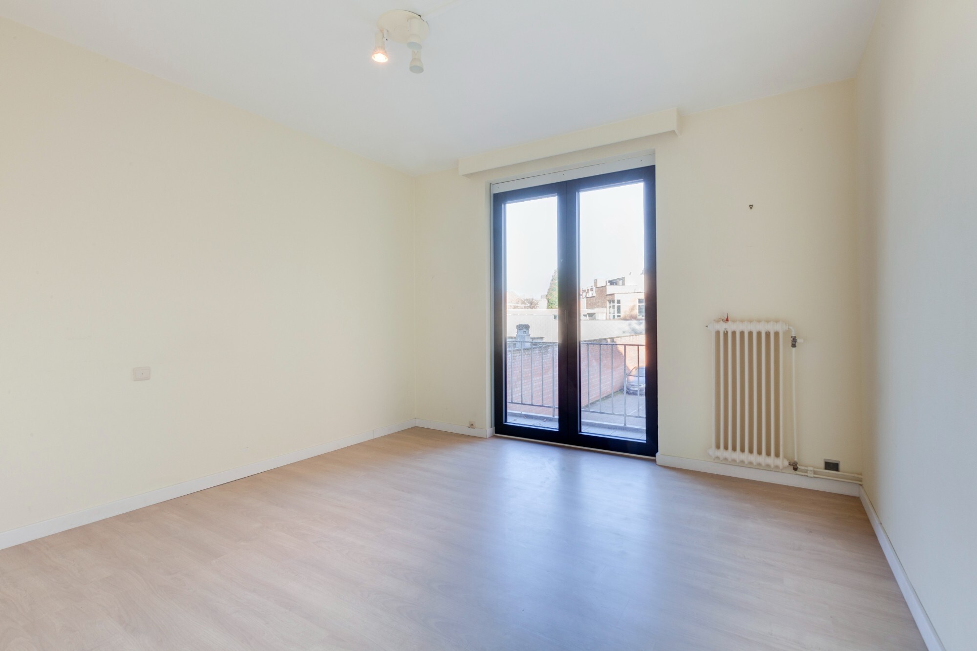 Uitstekend gelegen en lichtrijk 2-slaapkamerappartement