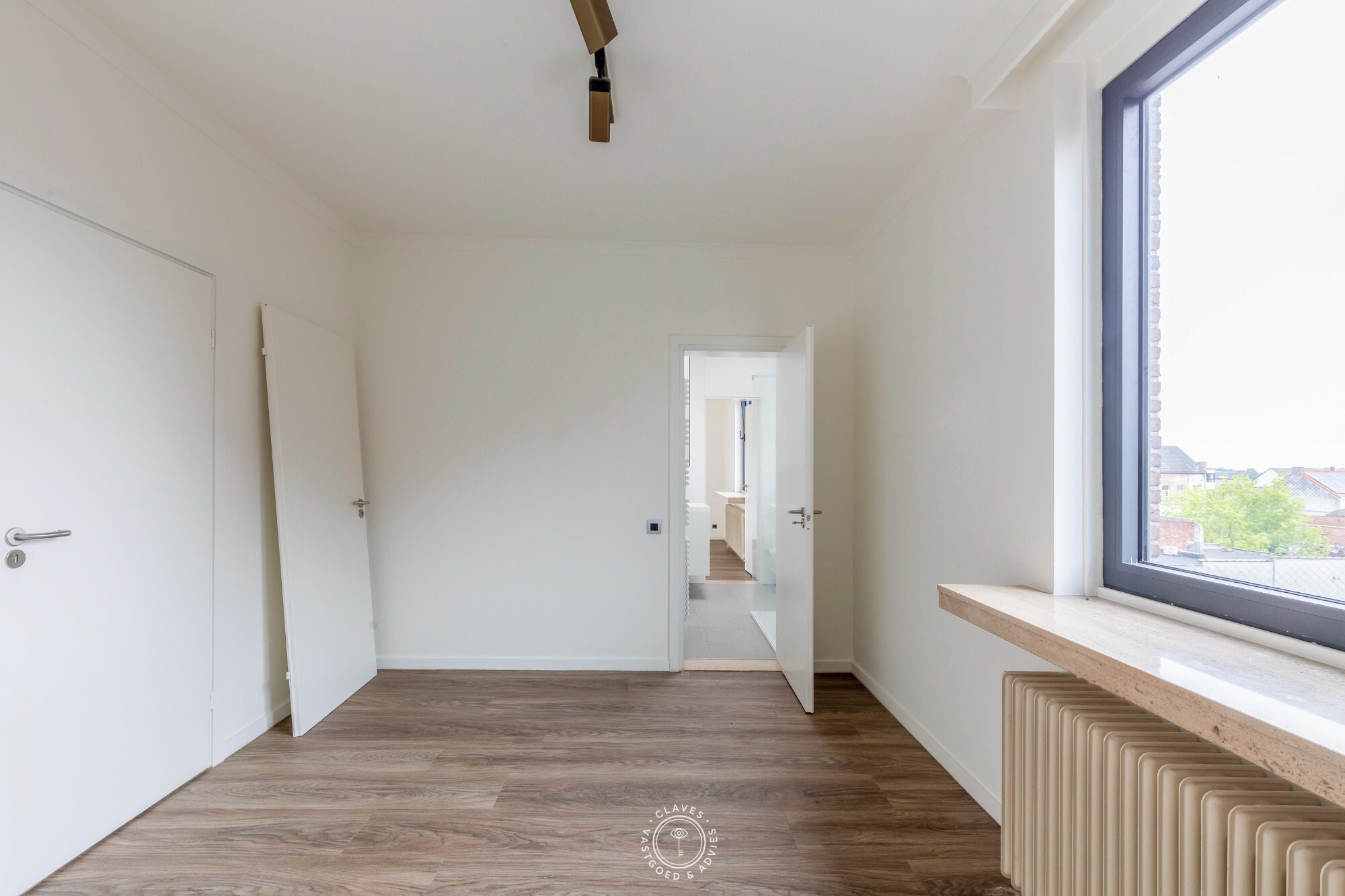 Dakappartement met ruim zuidgericht terras in centrum Sint-Niklaas