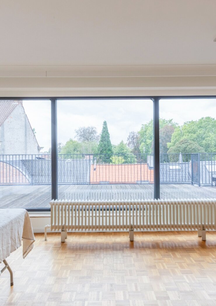 Dakappartement met ruim zuidgericht terras in centrum Sint-Niklaas