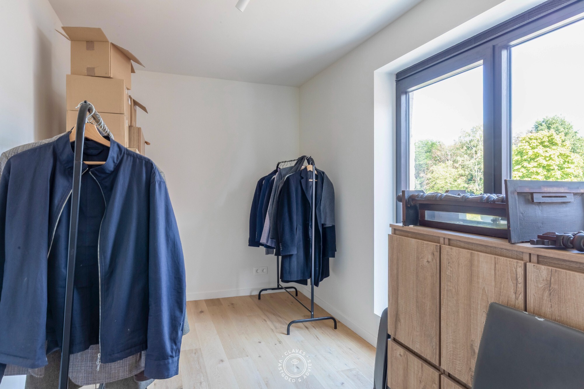 Volledig vernieuwde halfopen bebouwing in het geliefde Nieuwkerken