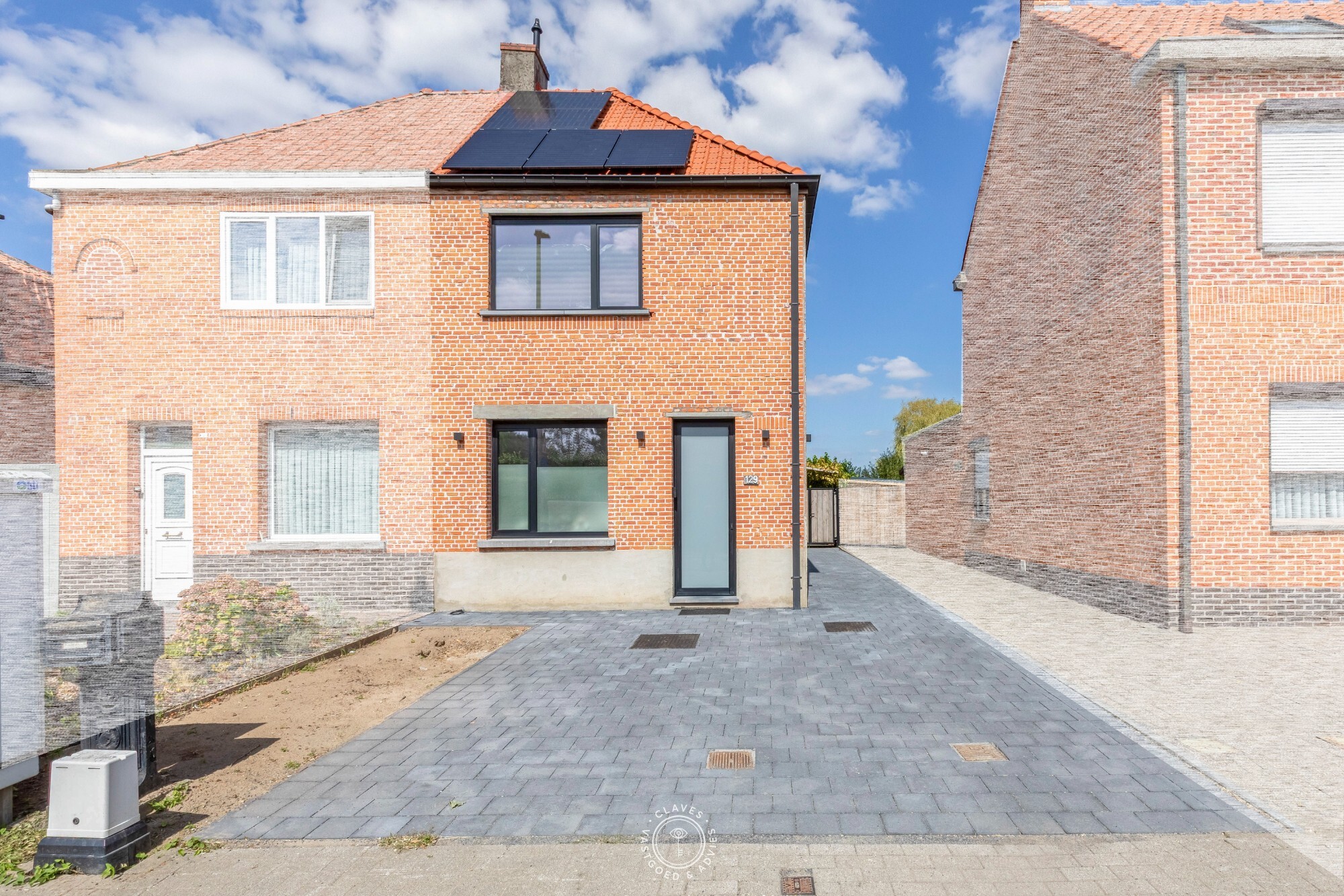 Volledig vernieuwde halfopen bebouwing in het geliefde Nieuwkerken
