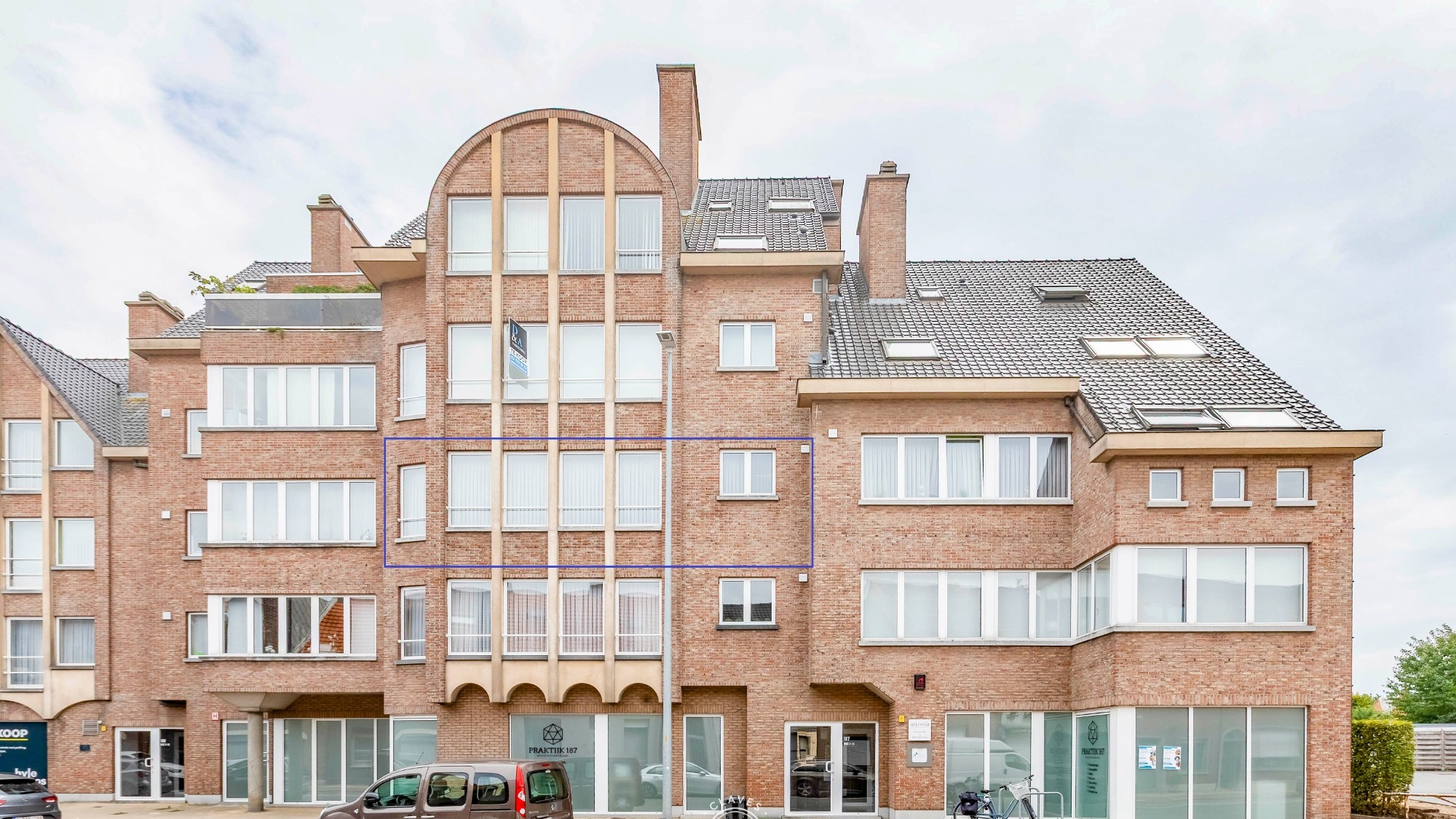Centraal gelegen appartement met drie slaapkamers en veel lichtinval
