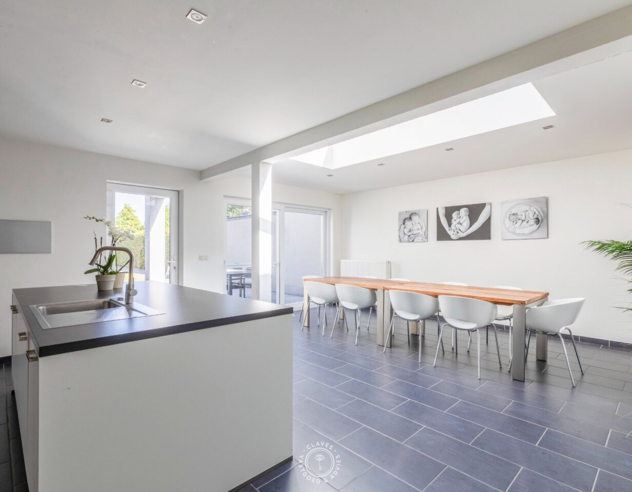 Moderne familiewoning met verrassende buitenruimte