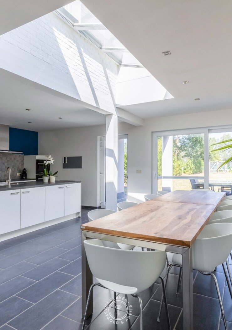 Moderne familiewoning met verrassende buitenruimte