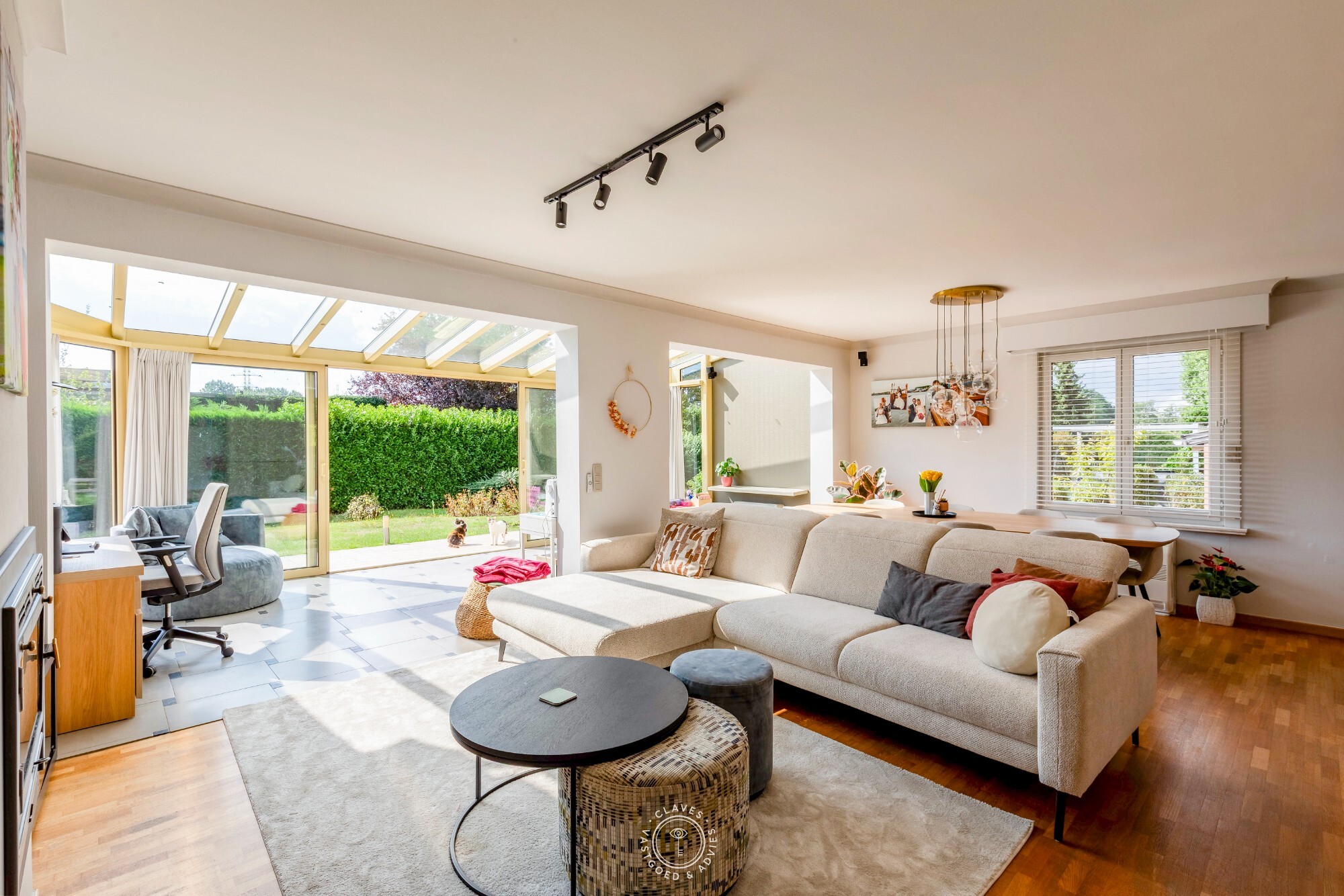 Open bebouwing op 4.051 m² met loods en vergund KMO-potentieel