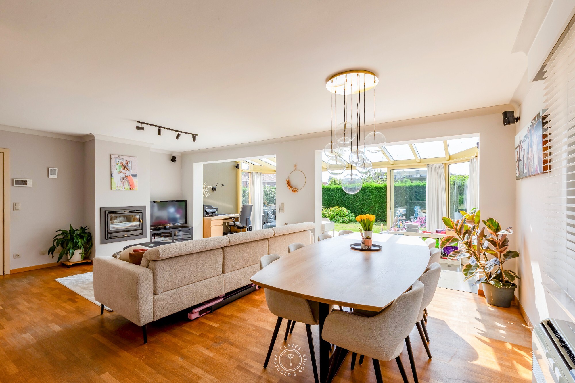 Open bebouwing op 4.051 m² met loods en vergund KMO-potentieel