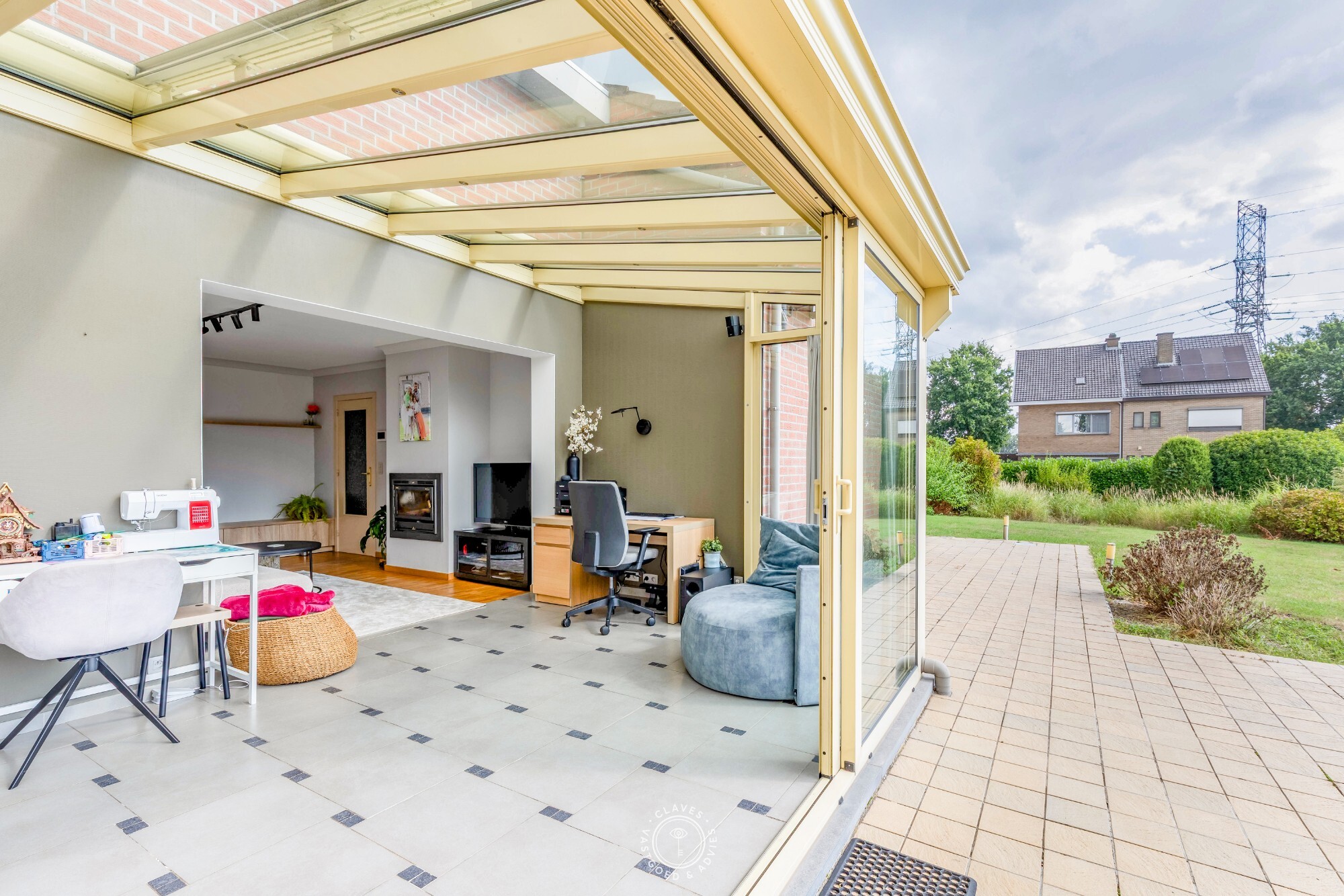 Open bebouwing op 4.051 m² met loods en vergund KMO-potentieel