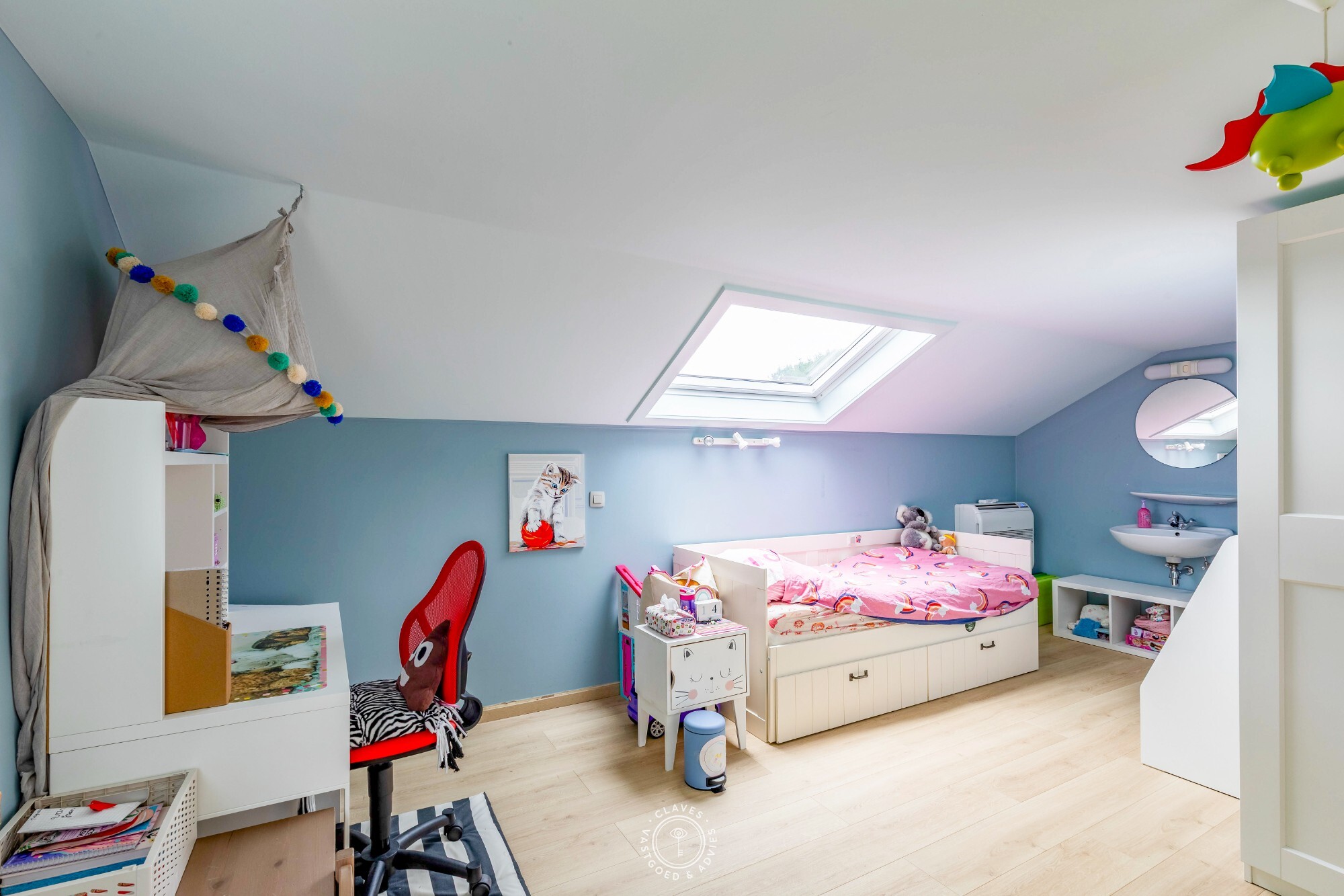 Open bebouwing op 4.051 m² met loods en vergund KMO-potentieel