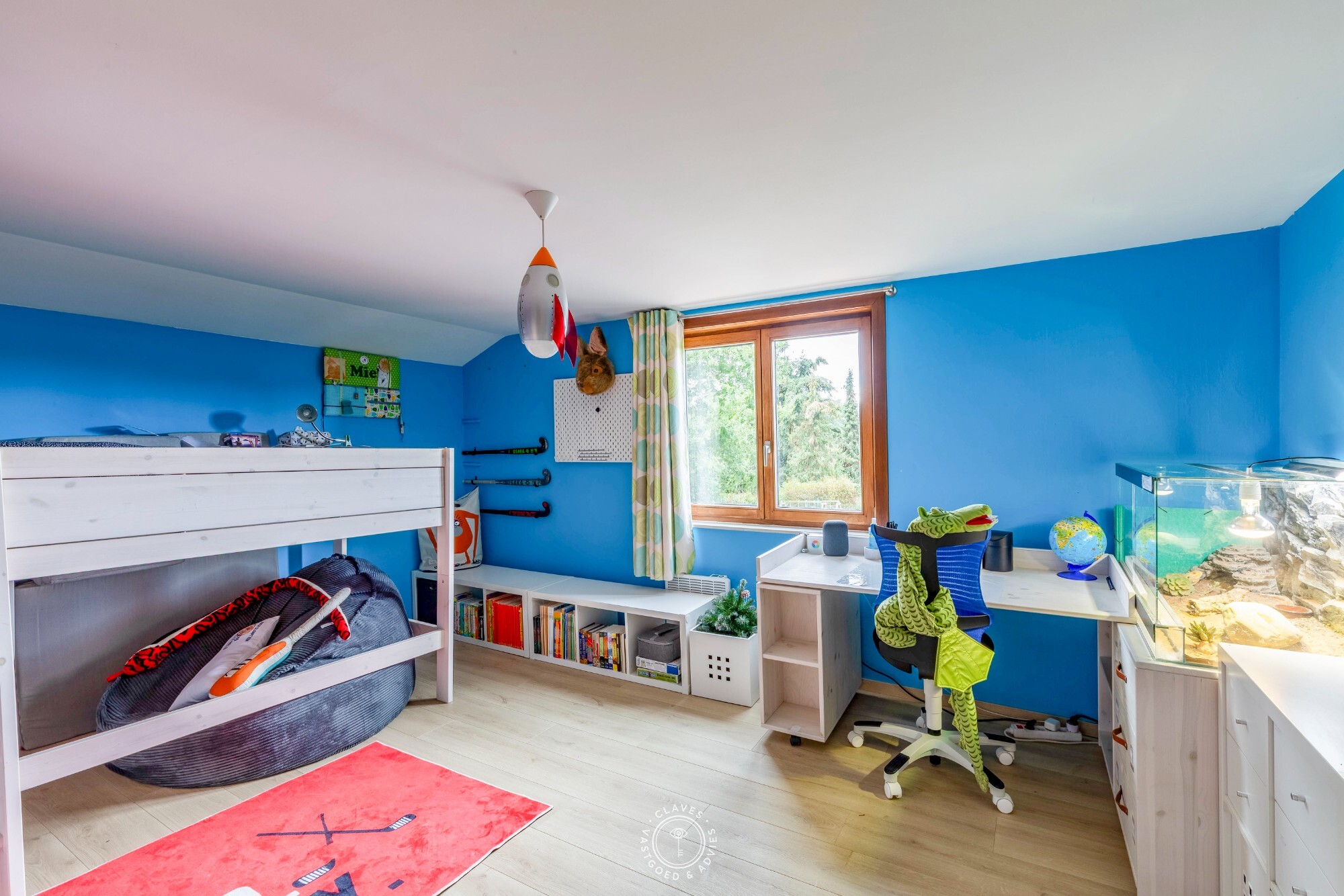 Open bebouwing op 4.051 m² met loods en vergund KMO-potentieel