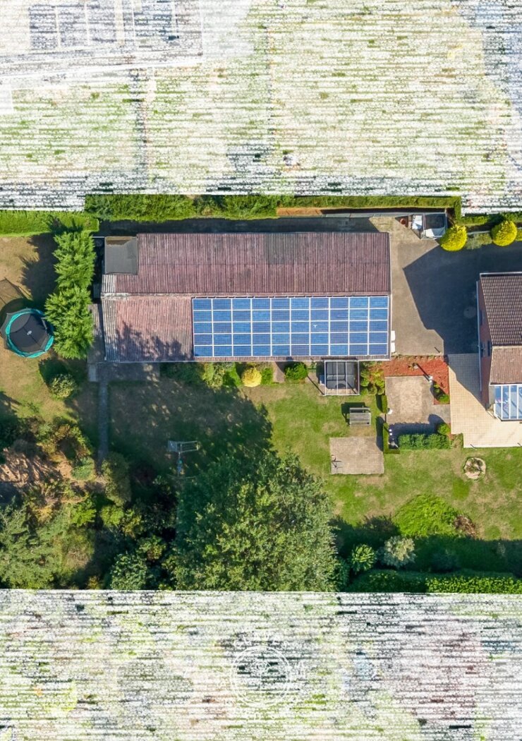 Open bebouwing op 4.051 m² met loods en vergund KMO-potentieel